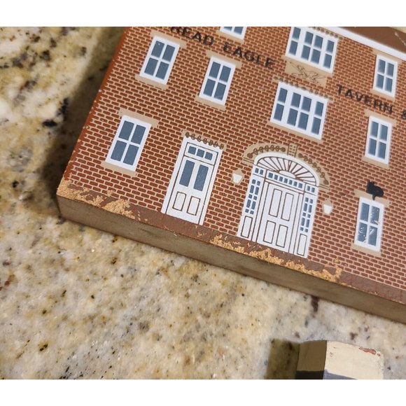 VINTAGE THE CAT'S MEOW LOT OF 9 WOODEN VILLAGE BUILDINGS FALINE SIGNED - Picture 6 of 12